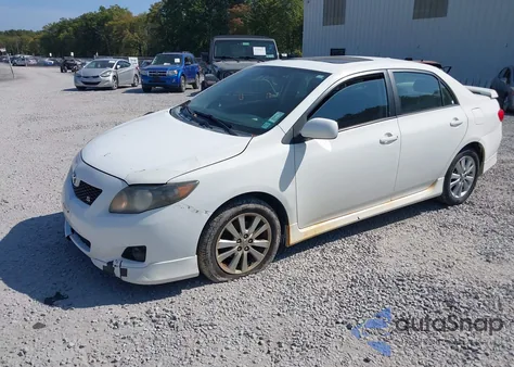 2010 Toyota Corolla S из США, поврежденный, VIN 2T1BU4EE7AC286624